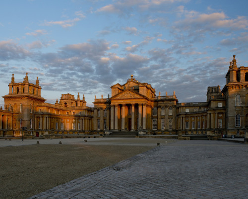 BlenheimPalace-North-Great-Courtyard - Copy
